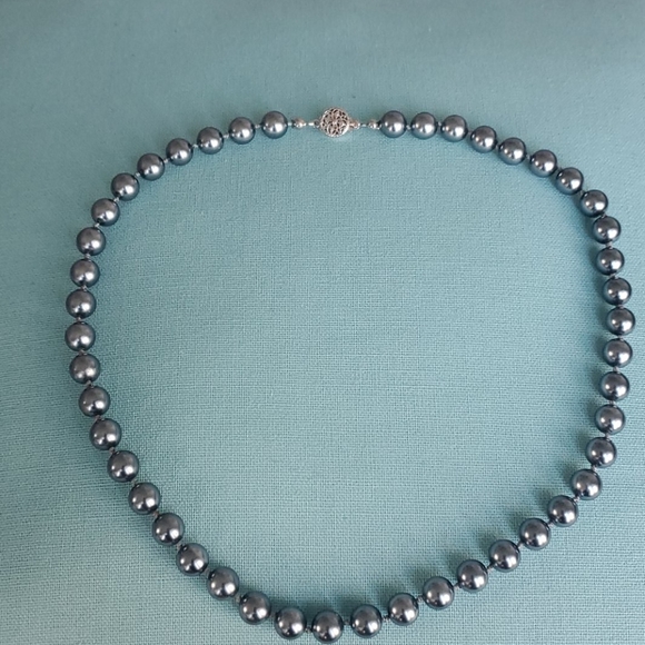 Necklace - Picture 1 of 2